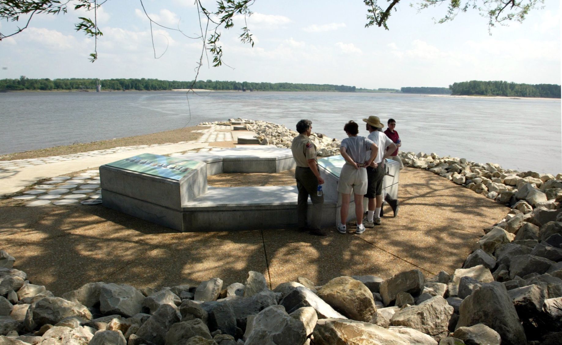 Edward "Ted" and Pat Jones Confluence Point State Park